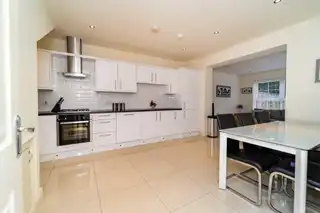 11 Meadow GreenImage 6