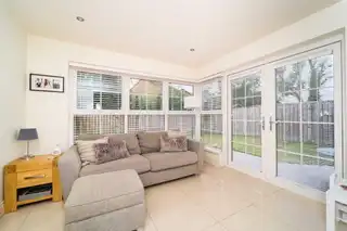 11 Meadow GreenImage 9