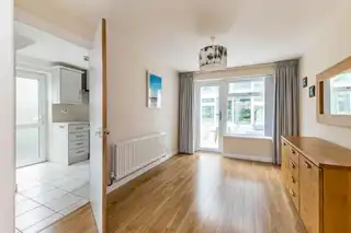 44 Woodview CrescentImage 6