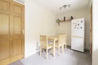 14 Glenmore CourtImage 4