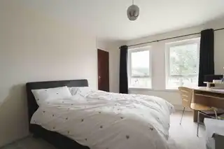 14 Glenmore CourtImage 5