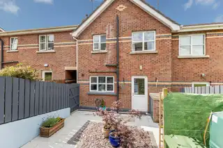 51 Whitethorn BraeImage 20