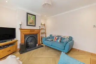 6 Laurelhill ParkImage 5