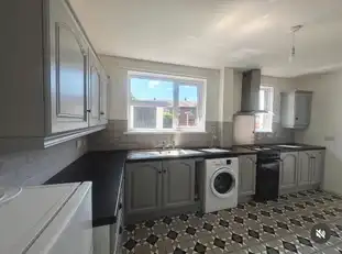 5 Robinson AvenueImage 7