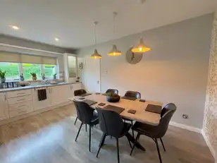3 Downview CrescentImage 6