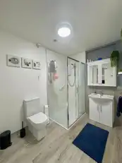 3 Downview CrescentImage 16