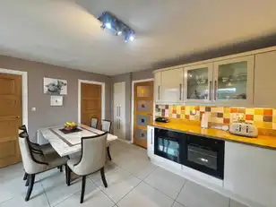 2 Glenwood AvenueImage 12