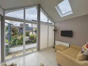 2 Glenwood AvenueImage 16