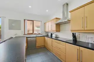9 Haddington GardensImage 8
