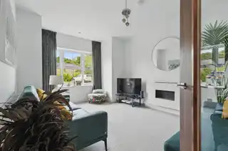 10 Rosepark GardensImage 4