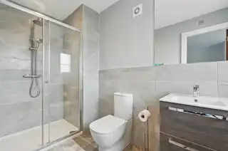 10 Rosepark GardensImage 14