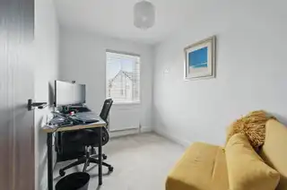 10 Rosepark GardensImage 16