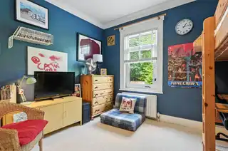 27 Sandhill GardensImage 15