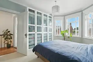 27 Sandhill GardensImage 14