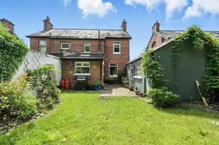 27 Sandhill GardensImage 22