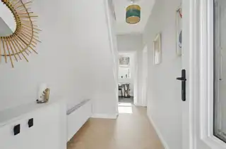 28 Woodcot AvenueImage 3