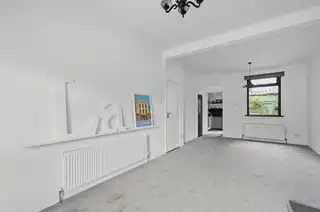 72 Ravenscroft AvenueImage 7