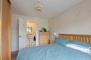 23 Aston GardensImage 14