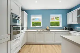 Apt 2 Knockdene ManorImage 11