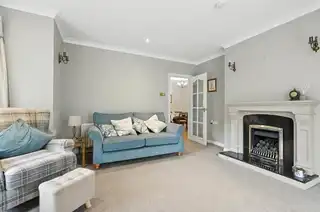 Apt 2 Knockdene ManorImage 5