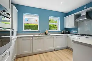 Apt 2 Knockdene ManorImage 10