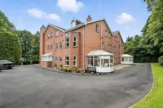Apt 2 Knockdene ManorImage 17