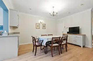 Apt 2 Knockdene ManorImage 8
