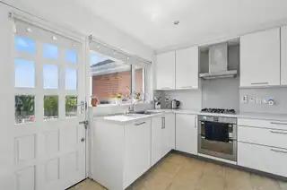 24 Glenariff DriveImage 12