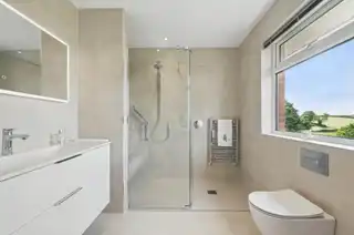 24 Glenariff DriveImage 14