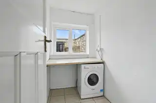 28 Sandbrook ParkImage 6