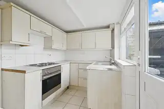 28 Sandbrook ParkImage 7