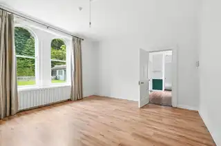 Flat 3, 378 Belmont RoadImage 7