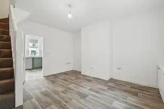 30 Castlereagh ParadeImage 6