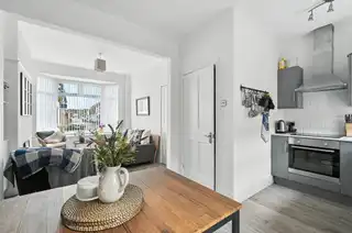 68 Fernwood StreetImage 10