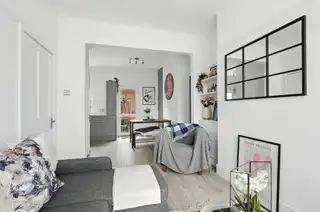 68 Fernwood StreetImage 4