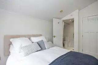 392 Belmont RoadImage 20