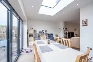 61 Martinez AvenueImage 9