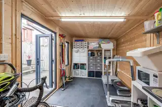 61 Martinez AvenueImage 29
