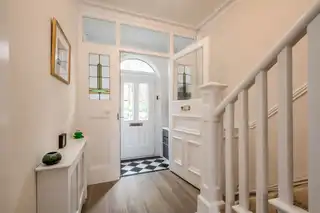 61 Martinez AvenueImage 5