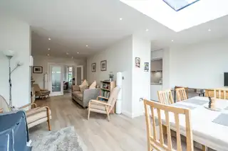 61 Martinez AvenueImage 12