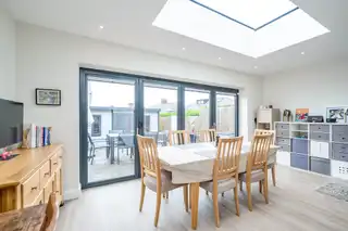 61 Martinez AvenueImage 14