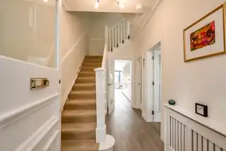 61 Martinez AvenueImage 4