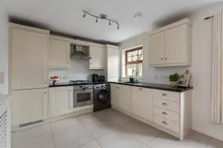 10 Ormiston SquareImage 5