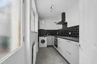 29 Lichfield AvenueImage 6