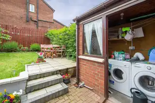 10 Bloomfield GardensImage 23
