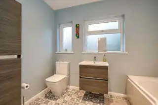9 Tudor AvenueImage 27