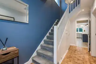 9 Tudor AvenueImage 5