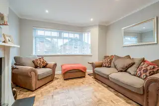 9 Tudor AvenueImage 8