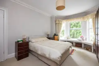 2 Belmont ParkImage 27