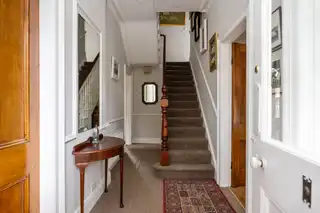 2 Belmont ParkImage 8